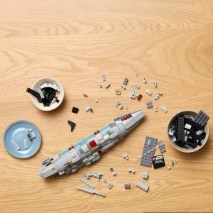 Star Wars Krążownik typu Home One (75405) 4