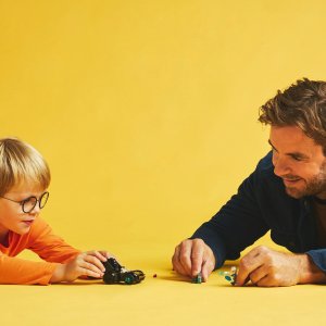 LEGO DC Super Heroes Batman™ i Batmobil kontra Mr. Freeze™ (76301) 3