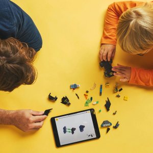 LEGO DC Super Heroes Batman™ i Batmobil kontra Mr. Freeze™ (76301) 4