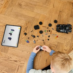 LEGO DC Super Heroes Tumbler Batmana™ kontra Dwie Twarze i Joker™ (76303) 3