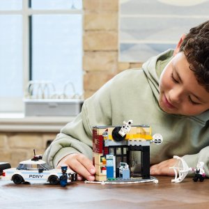 LEGO Marvel Multiwersum: Miles Morales przeciw Spot (76311) 3