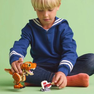 Jurassic World Tyranozaur Mały (76967) 2