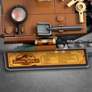 Jurassic World Szkielety dinozaurów: czaszka triceratopsa (76969) 5