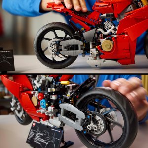 Technic Motocykl Ducati Panigale V4 S (42202) 5