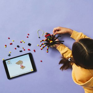 Creator Dzikie zwierzęta: niezwykły pająk (31159) 2