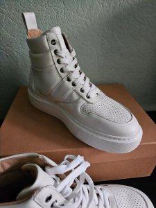 Dare Buffer High Top - Women | Black | Size: 36 11