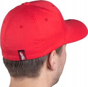MILWAUKEE CZAPKA Z DASZKIEM CZERWONA L/XL 9