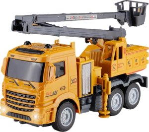 DUŻA CIĘŻARÓWKA ZDALNIE STEROWANA PILOTEM Z KABINĄ DRABINĄ I KOSZEM ŚWIATŁO 2