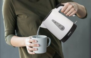 Czajnik bezprzewodowy VK-2015, 1200W, bia�o-czarny, Orava 2