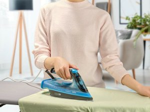 Braun FI3194BK Żelazko parowe Płyta ceramiczna 2400 W Czarny, Niebieski 25