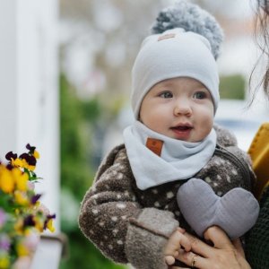 Hi Little One czapka z chustą komplet ALPACA BOHO Grey S Pom Pom 1