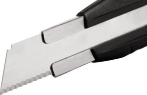 Nóż z odłamywanym Martor SECUNORM 380 8