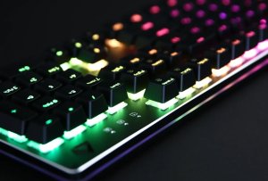 Mechaniczna Klawiatura do gier AUKEY KM-G12 RGB WŁOSKI UKŁAD KLAWIATURY 2