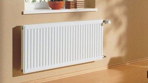 GRZEJNIK FKO 12 600/400 KERMI Z ZAWIESZENIAMI 395W 2