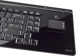 Klawiatura Logitech Keyboard Cordless Mediaboard Pro dla PS3/PC (920-000010) 2