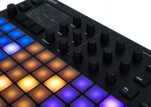 Polyend Polifoniczny Syntezator Wielosilnikowy z Zaawansowanymi Funkcjami Nowy 5