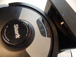 Shark RV2600WDEU AI ULTRA 2-in-1 robot vacuum cleaner black 5