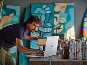 Laptop Envy Laptop 17-da0024nw / A01G6EA / Intel Ultra 7 / 32GB / SSD 1 TB / Intel Arc / FHD / DOTYK / Win 11 Pro / Srebrny 10