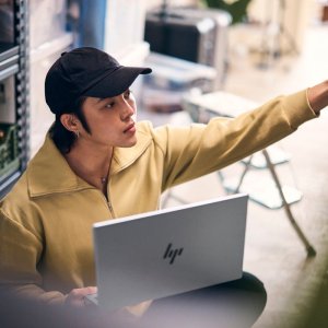 Laptop HP Pavilion Plus 14-ew1054nw / A01F5EA / Intel Core Ultra 5 / 16GB / 512 GB / Intel Arc / 3K OLED / 120Hz / Win 11 8