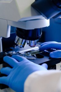 Profesjonalny Mikroskop Metalurgiczny Trinokularowy Techrebal MT1 LED 500x 11