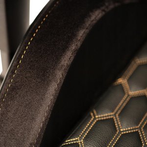 YGC 110GD ONYX gaming chair YENKEE 3