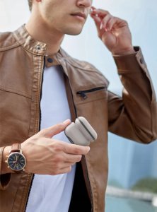 UNIQ Lyden DS - etui  ze sztucznej skóry do AirPods Pro 2 beżowe/zielone - Gwarancja bezpieczeństwa. Proste raty. Bezpłatna wysyłka od 170 zł. 2