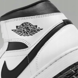 Jordan  Air Jordan 1 Mid DQ8426-132 białe 42,5 23