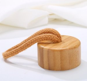 Butelka szklana z kamieniami kwarcu różowego YEYE 16