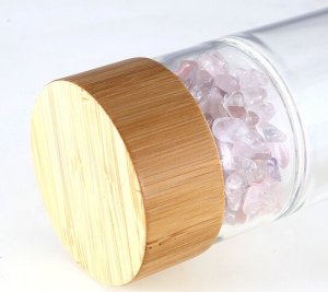 Butelka szklana z kamieniami kwarcu różowego YEYE 5