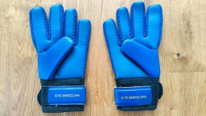 RĘKAWICE BRAMKARSKIE DLA DZIECI JUNIOR DZIECIĘCE ROZMIAR 3 BARCELONA 18cm 6