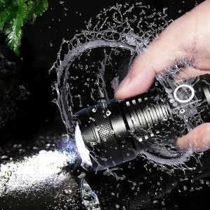 LATARKA TAKTYCZNA WARRIOR A077 2