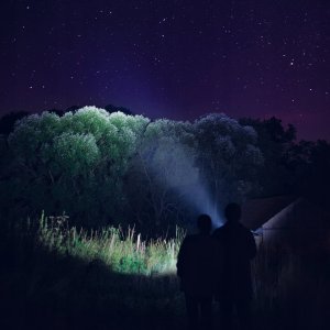 LATARKA TAKTYCZNA DEFENCE T16 8