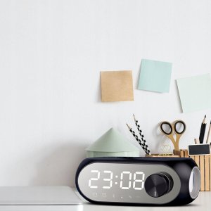 GŁOŚNIK BLUETOOTH Z FUNKCJĄ BUDZIKA S8 4