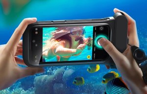 Wodoodporne etui iPhone 15/14/13 (czarne) 5