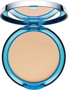 Sun Protection Powder Foundation SPF50 matujący podkład w kompakcie z wysokim filtrem ochronnym UVA i UVB 95 Golden Beige 9.5g 1