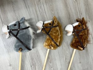 Hobby Horse Koń na patyku Dźwięk galopu i rżenia + ruchomy pysk ZA5442 7