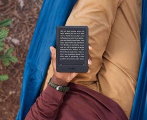 Czytnik Amazon Kindle 16GB z reklamami zielony (B0CNVCQZG1) 2