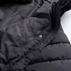 Damski płaszcz pikowany zimowy z kapturem Iguana Manka W rozmiar M 17