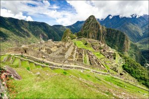 Pokemon Machu Picchu III - plakat 30x20 cm 1