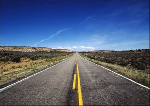 Hog Studio This may not be a highway to nowhere in the American West, but it&apos;s a highway no one is on at the moment., Carol Highsmith - plakat 42x29,7 cm 1