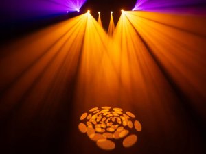 Eurolite LED TMH Bar S120 System Oświetlenia LED z Ruchomymi Głowicami 2024 9