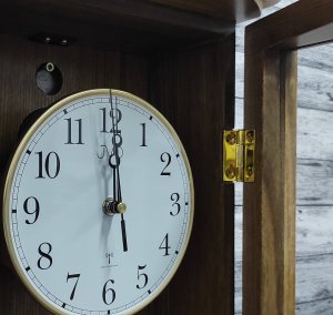 Zegar ścienny JVD NR24020.78 drewniany z kurantaki 68 cm . 9