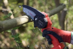 Piła Łańcuchowa P06 Akumulatorowa Pilarka 6 Cali Mocna do Gałęzi Drewna Techrebal 7