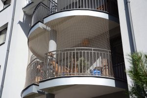 SIATKA WZMOCNIONA DRUCIKIEM "LIGHT" NA BALKON - ROLKA 2X3M MARKA BEZPIECZNE KOTY 12