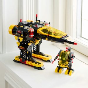 LEGO Icons Blacktron Renegade (10355) 6