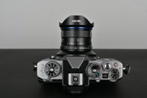 Obiektyw Venus Optics Laowa C&D-Dreamer 9 mm f/2,8 Zero-D do Leica L 1