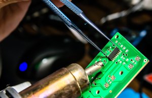 Stacja Lutownicza Spawarka na Gorące Powietrze Hot Air Yihua 993DM-IV 8 Dysz 11