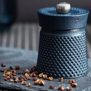 Młynek do pieprzu Bali Cast Iron niebieski 3