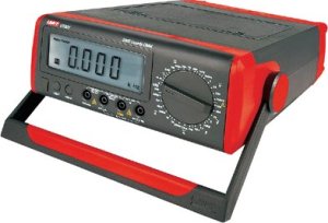 Multimetras UT801 stalinis su talpumo, daznio, temperaturos matavimu UNI-T 1
