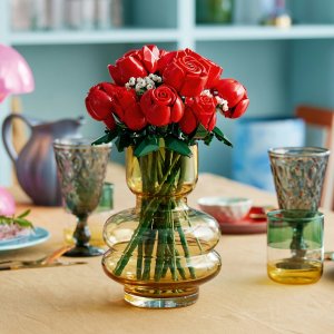 LEGO Icons Bukiet róż 3 szt. (10328) 7